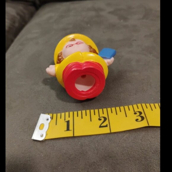 Fisher Price Little People Raincoat Maggie Plastic Action Figure Toy - Picture 10 of 10